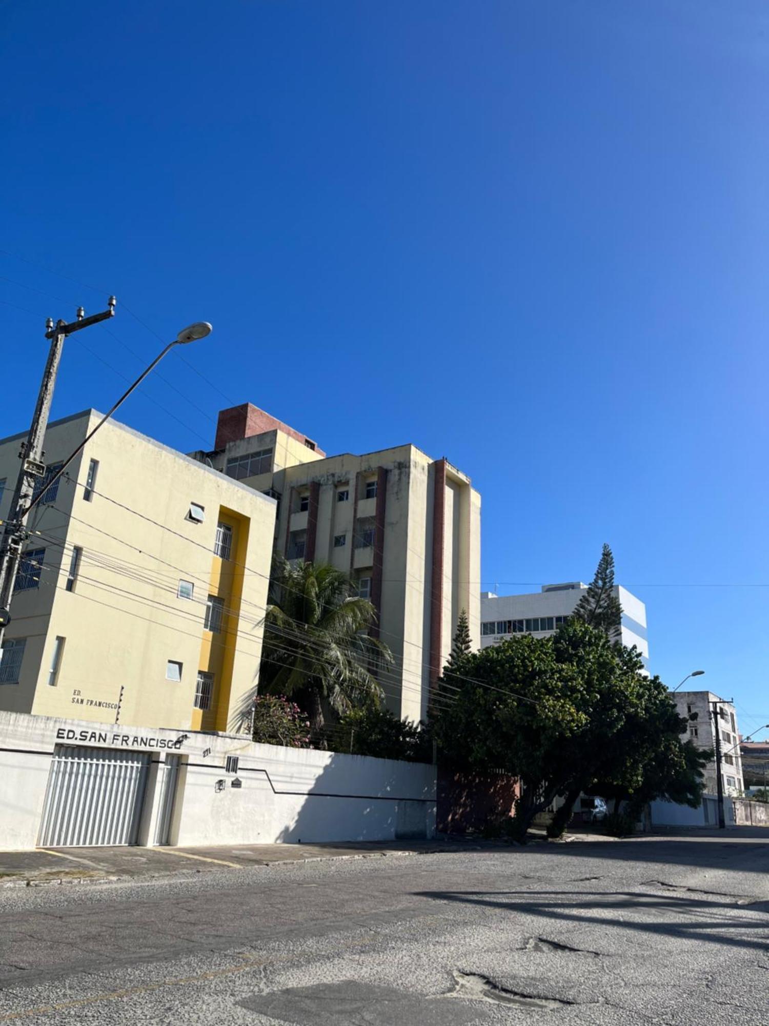 Aluga-se Em Fortaleza-ce Apartamento
